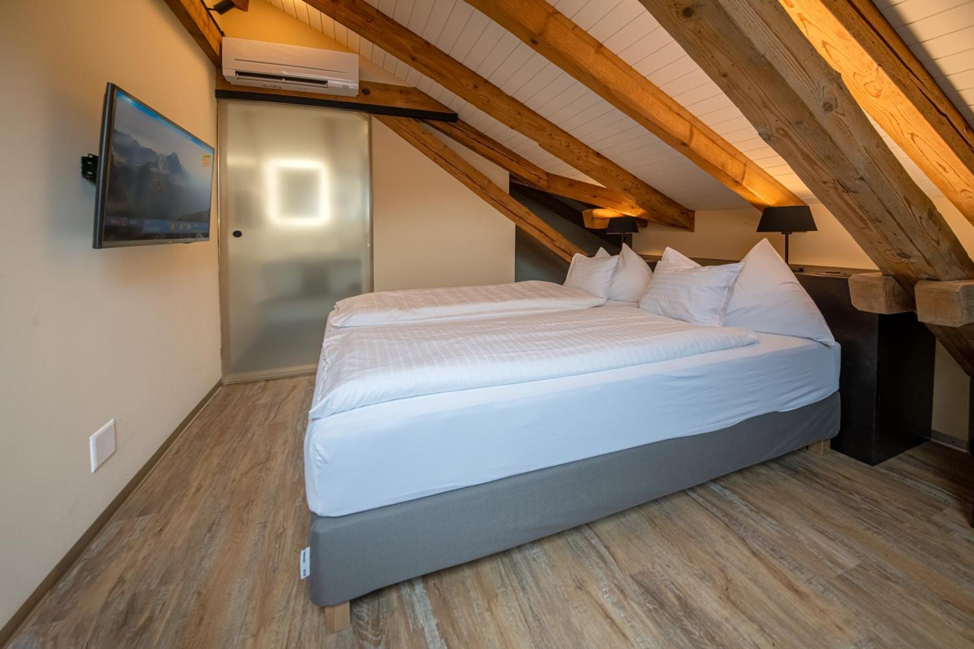Swiss Inn & Apartments Interlaken Room photo